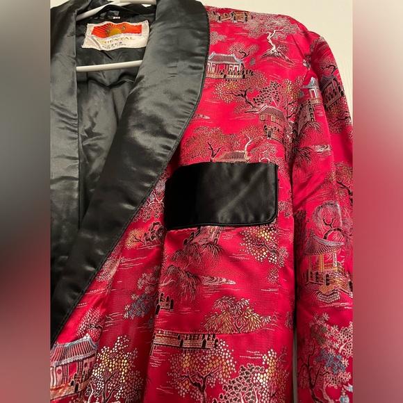 Vintage 1950s Silk Brocade Robe Smoking Jacket - Picture 4 of 6